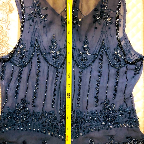 💋 NEW LOWER PRICE‼️
Carol Horn’s 100% Silk Sequence, Embroidered Top Med. 1970 - Picture 3 of 16